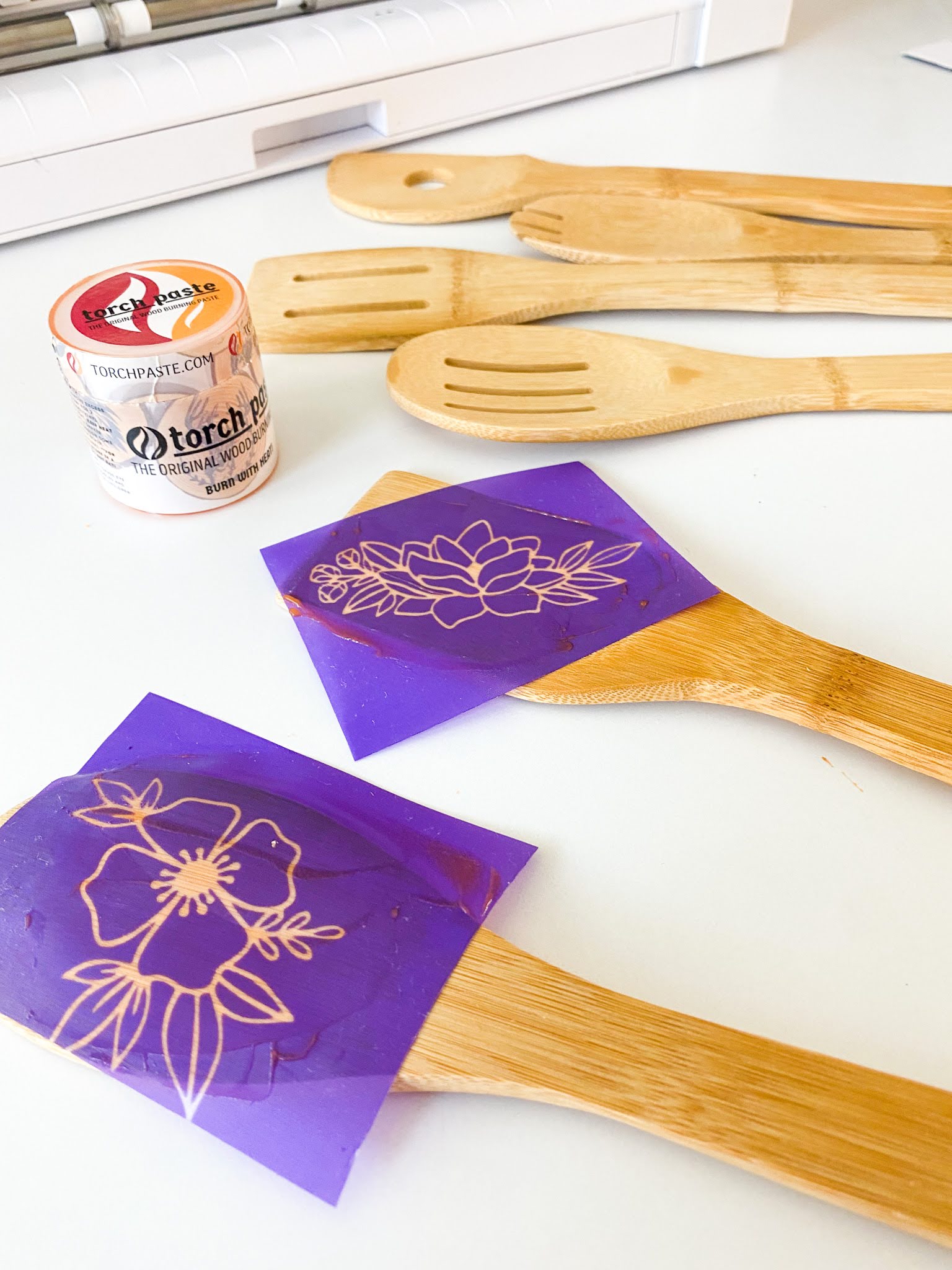 How to Wood Burn Wooden Spoons (and Make Them Food Safe!) Silhouette