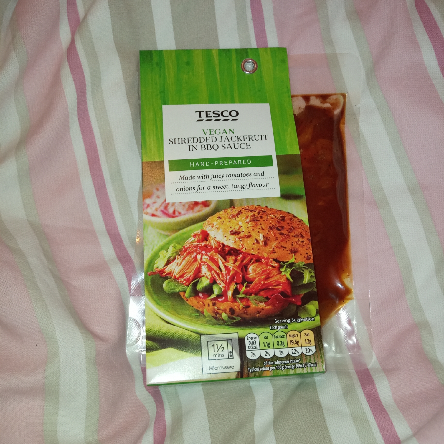 Supersupergirl's Food Reviews [Review] Tesco Vegan Shredded Jackfruit