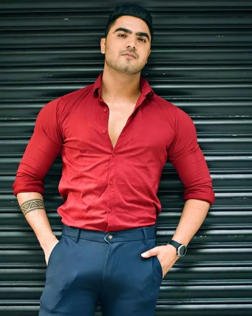 Paras Thakral Paras Thakral