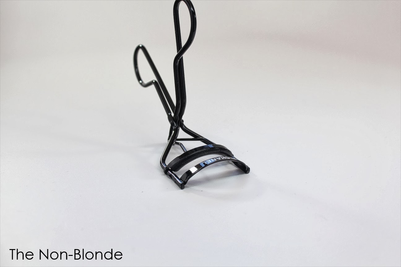 The Non-Blonde: Chanel Precision Eyelash Curler