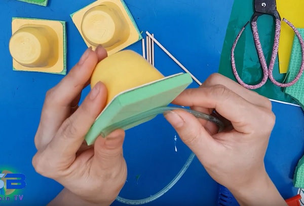 Cách làm đồ chơi bằng giấy xốp vô cùng đơn giản