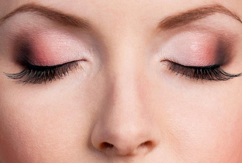 Brow Highlight 4 Makeup Tricks To Make Your Eyes Pop