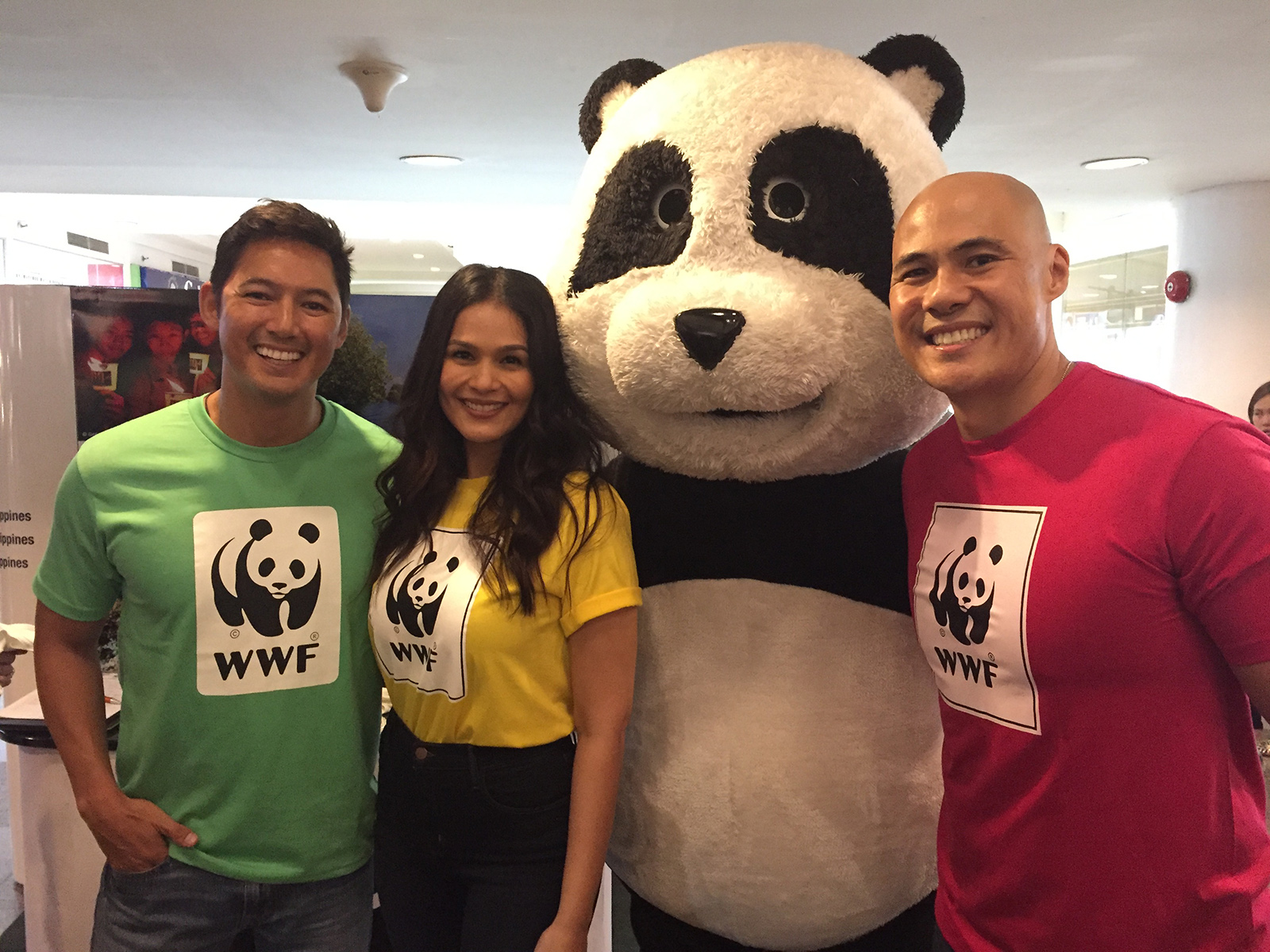 WWF-Philippines National Ambassadors Marc Nelson, Iza Calzado and Rovilson ...