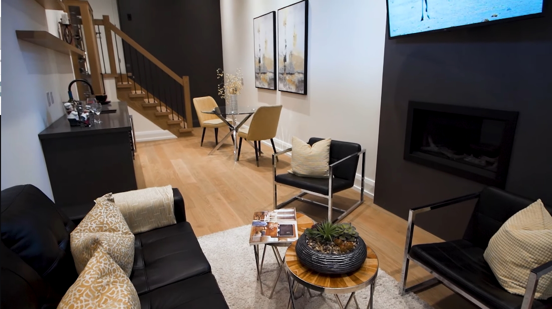 40 Interior Design Photos vs. 10 Second St, Toronto Luxury Home Tour