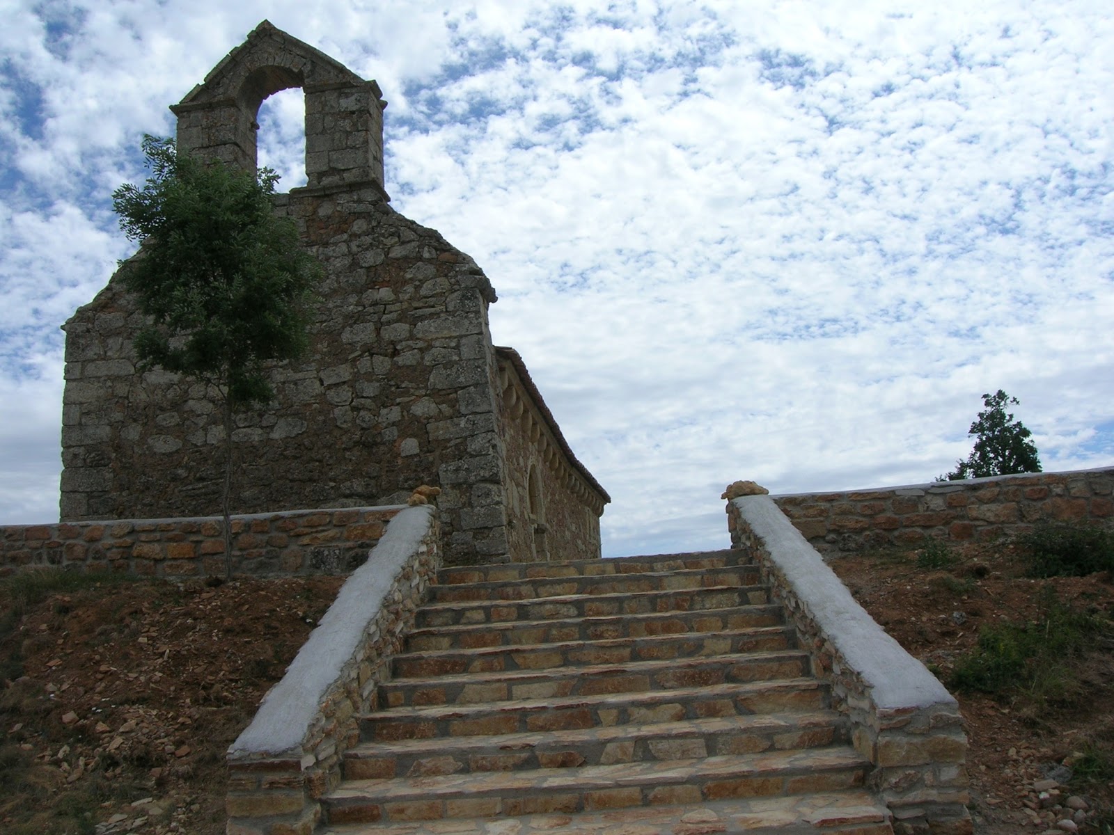Foto de Ermita de San Lorenzo en Micieces de Ojeda, Palencia