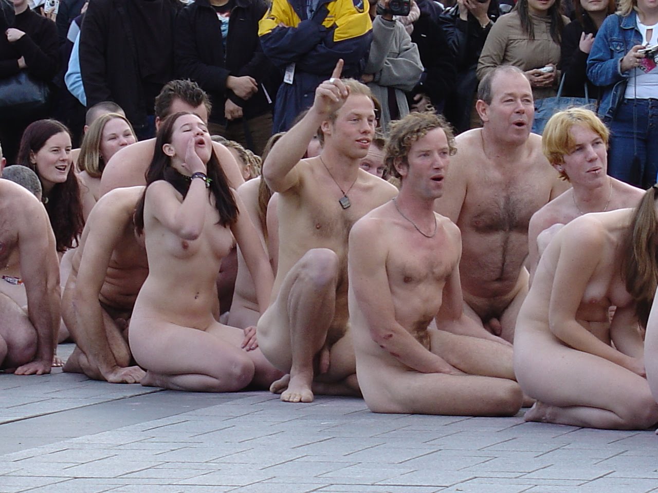 Day nude - 🧡 Голые женщины из массовки (78 фото) - порно фото онлайн.