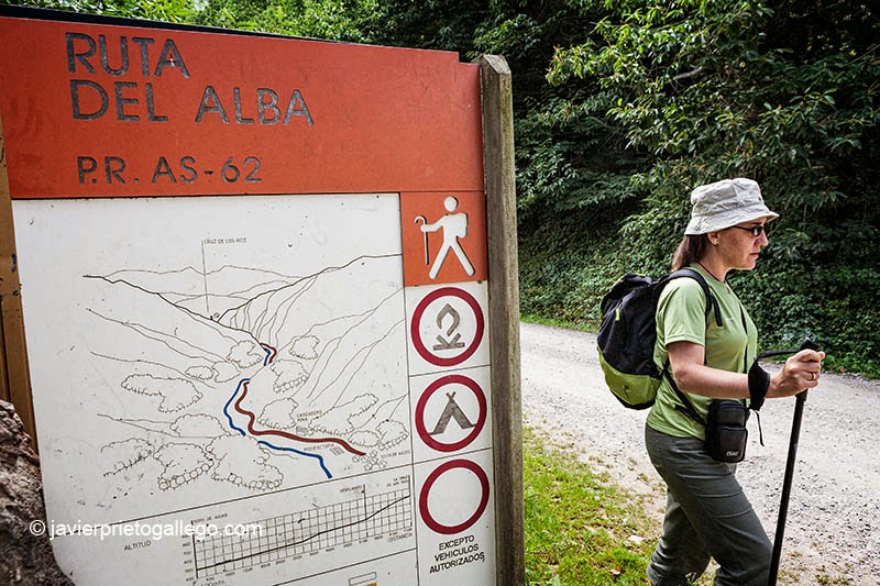 Ruta del Alba. En el parque natural de Redes. Asturias. España. © Javier Prieto Gallego