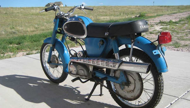 1966 Yamaha YJ2 Old Standard bike