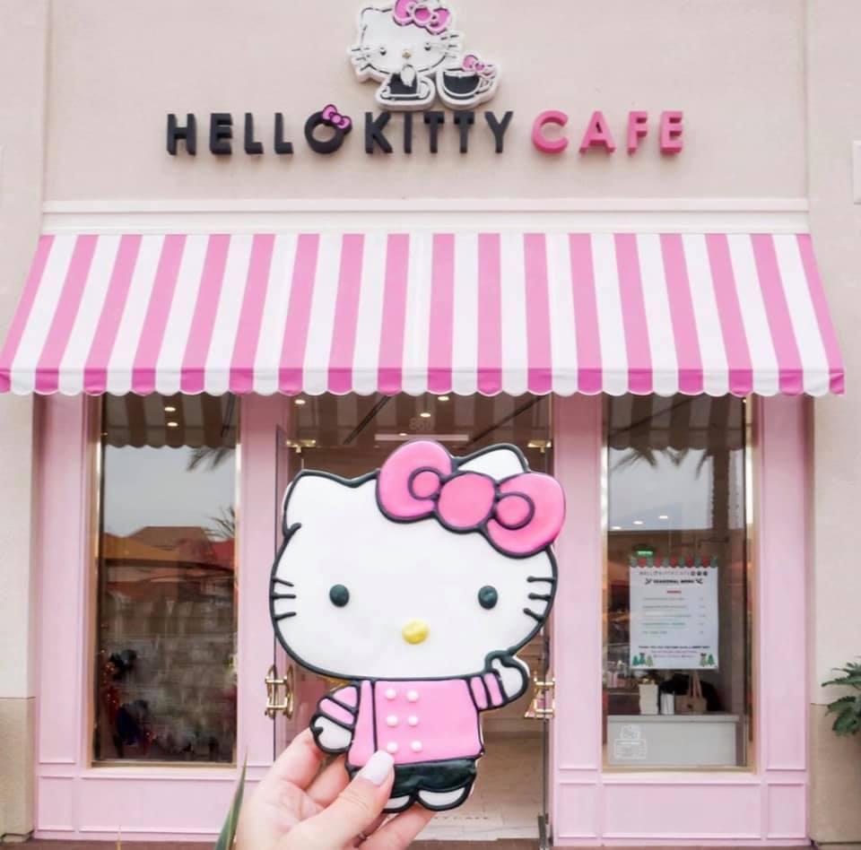 Hello Kitty Cafe - My Melody macarons have arrived at the Hello