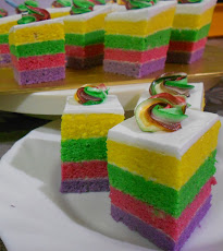 Kek Slices Rainbow (RM70)