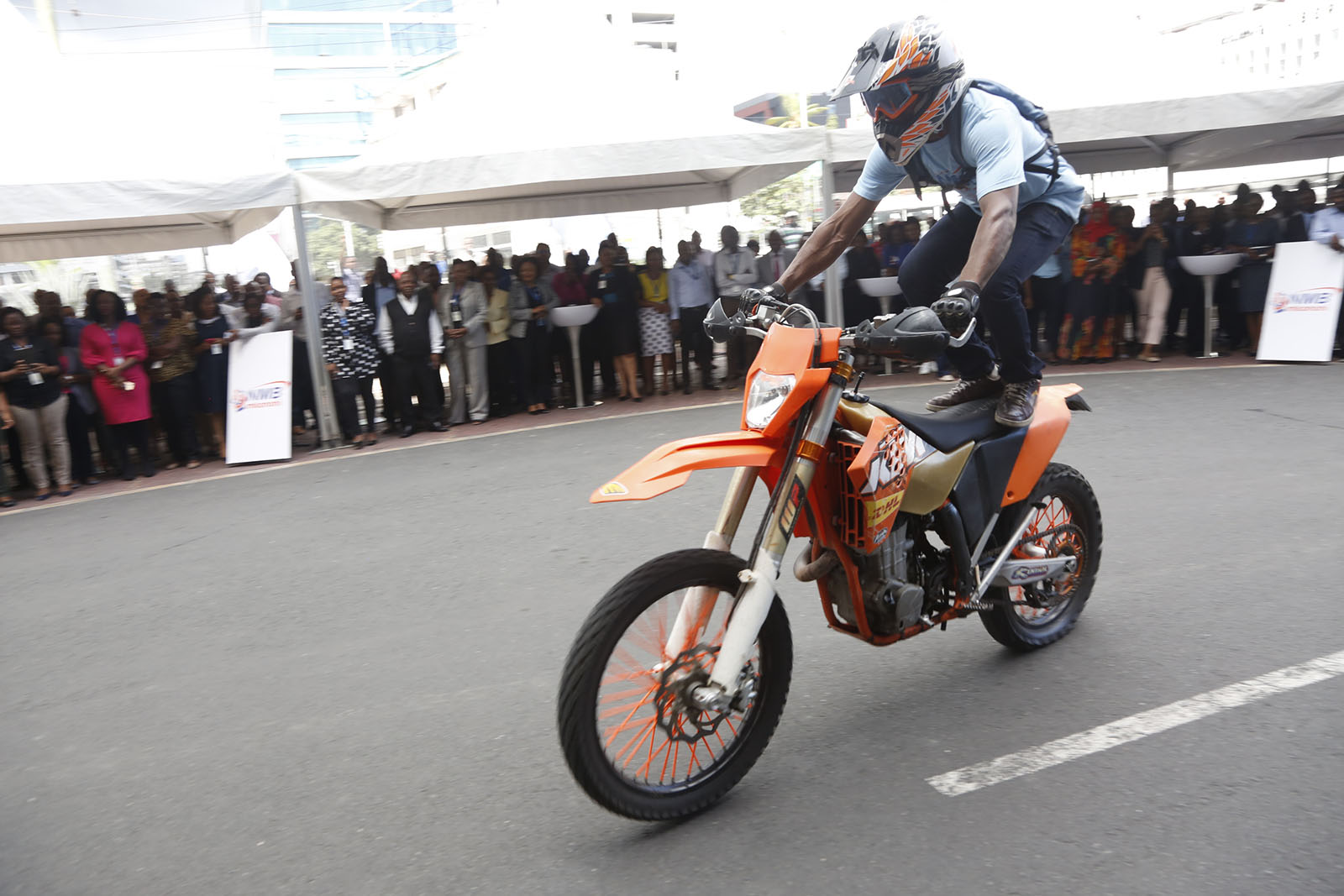 NMB MOBILE, KLIK SASA NI NMB MKONONI HABARI MSETO BLOG