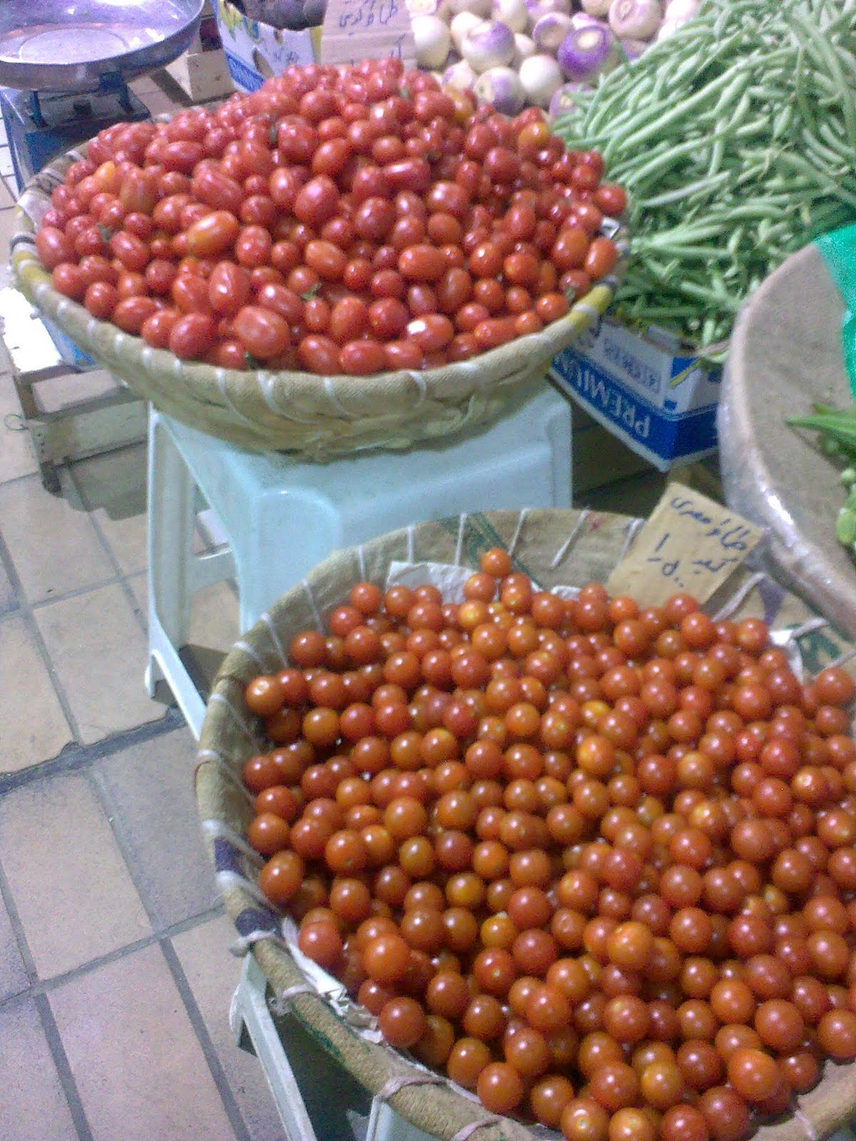 Mashmoom Souk Mubarkiya , for fruits & vegetables , Kuwait.