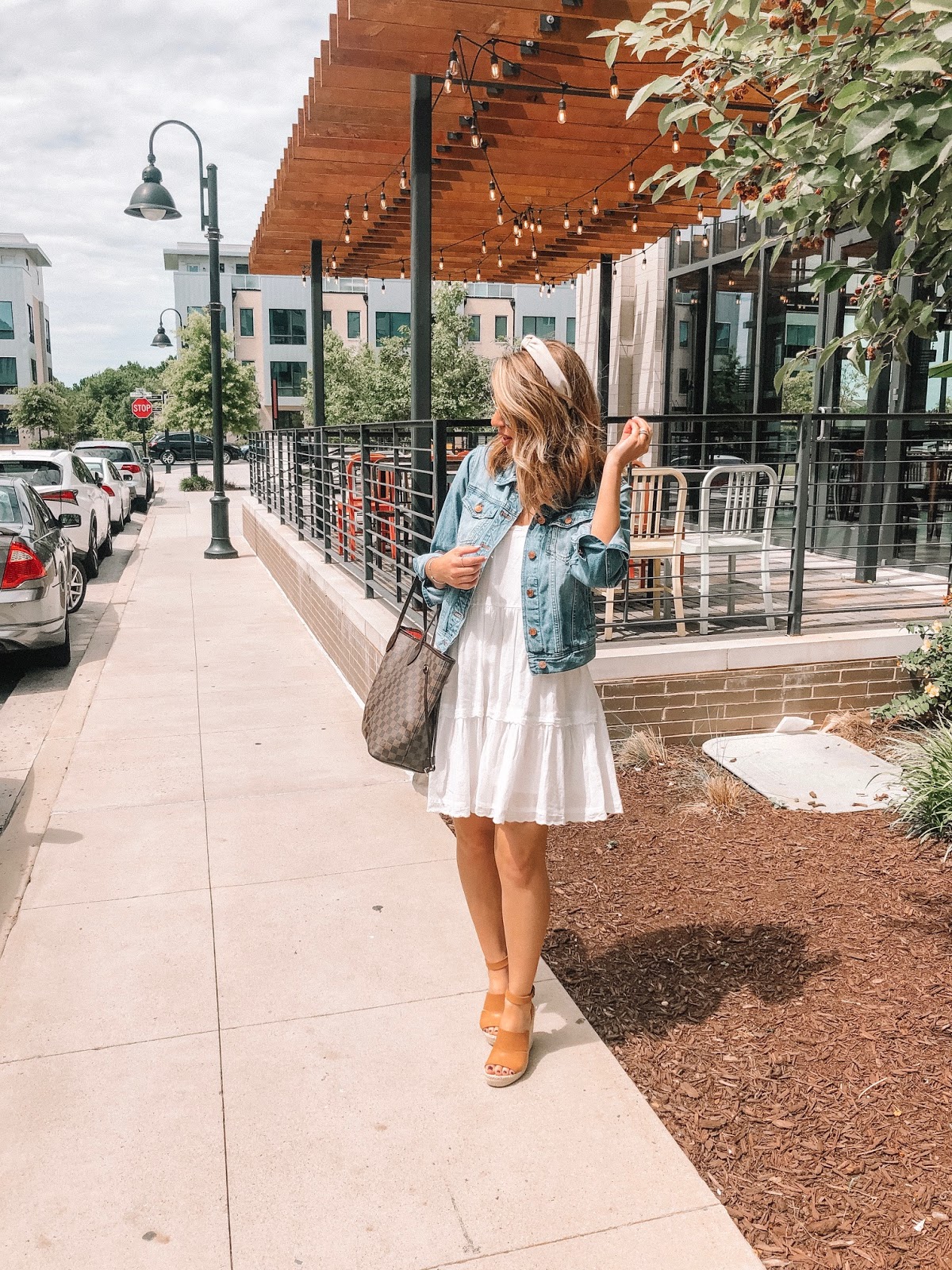 Rosy Outlook: White Dresses You NEED for Summer + FF Link-Up!