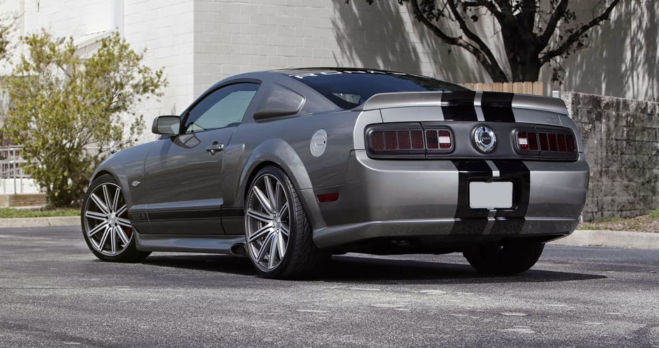 Ford Mustang gt 550