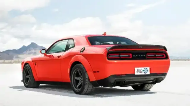 دودج تشالنجر SRT 2020 سوبر ستوك مواصفات واسعار دودج تشالنجر SRT 2020 سوبر ستوك
