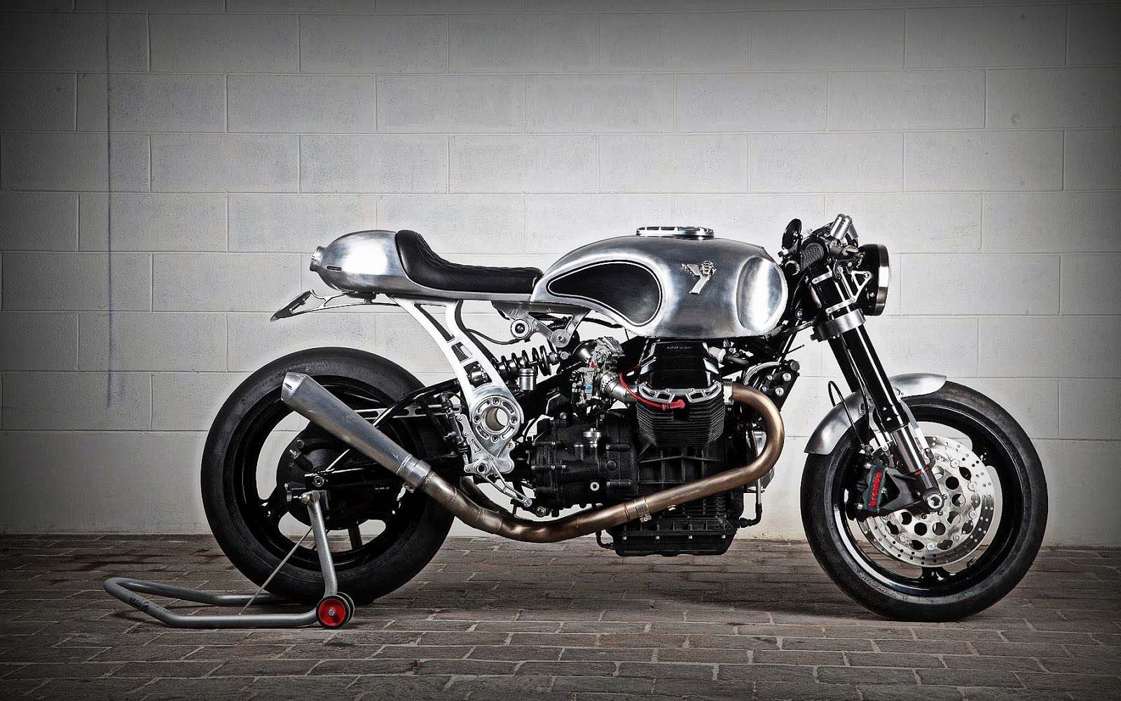 Guzzi v11