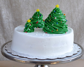Beki Cook's Cake Blog: Fondant Snowflake Cake