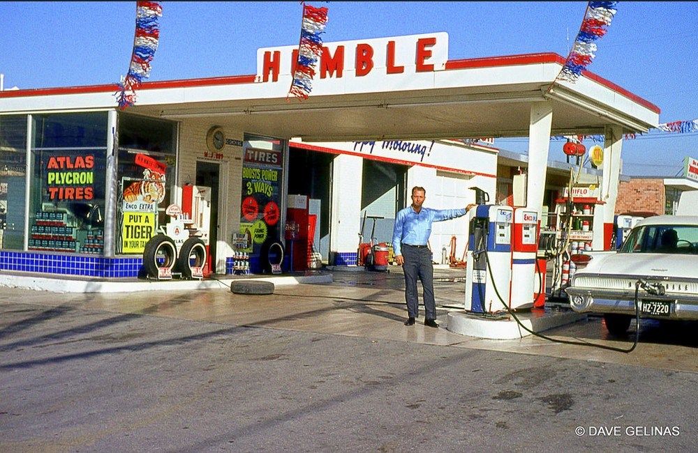 50 Wonderful Color Photographs That Show What Gas Stations Looked Like