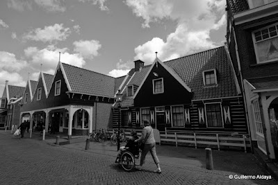 In Volendam (Netherlands), by Guillermo Aldaya / AldayaPhoto