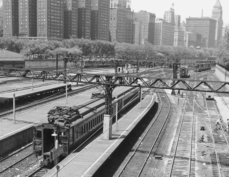 CHUCKMAN'S COLLECTION (CHICAGO POSTCARDS) VOLUME 08: PHOTO - CHICAGO