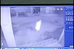 Warga Batubara Heboh Makhluk Halus Pegedor Pintu Warga Terekam CCTV