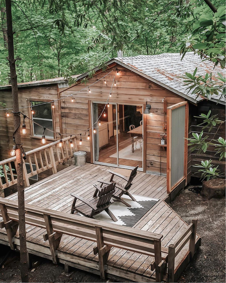 Before & After: A Dated Cabin Becomes a Dreamy Airbnb Hideaway In The Woods