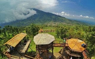 Wisata Alam Indah Dan Mempesona di Solo Jawa Tengah GARDU PANDANG BUKIT BATUR SUROTELENG