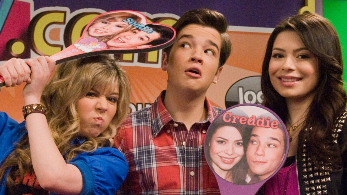 The latest 2000s show to get a streaming service reboot is icarly, but the ...