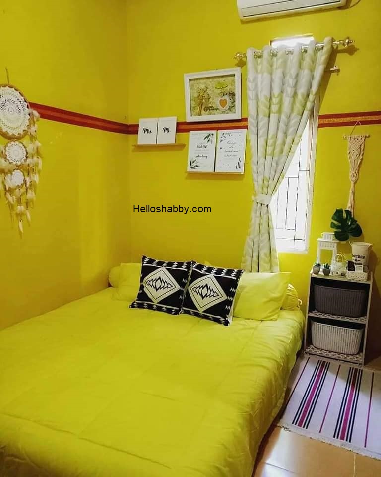 Small and Charming WhiteYellow House Design