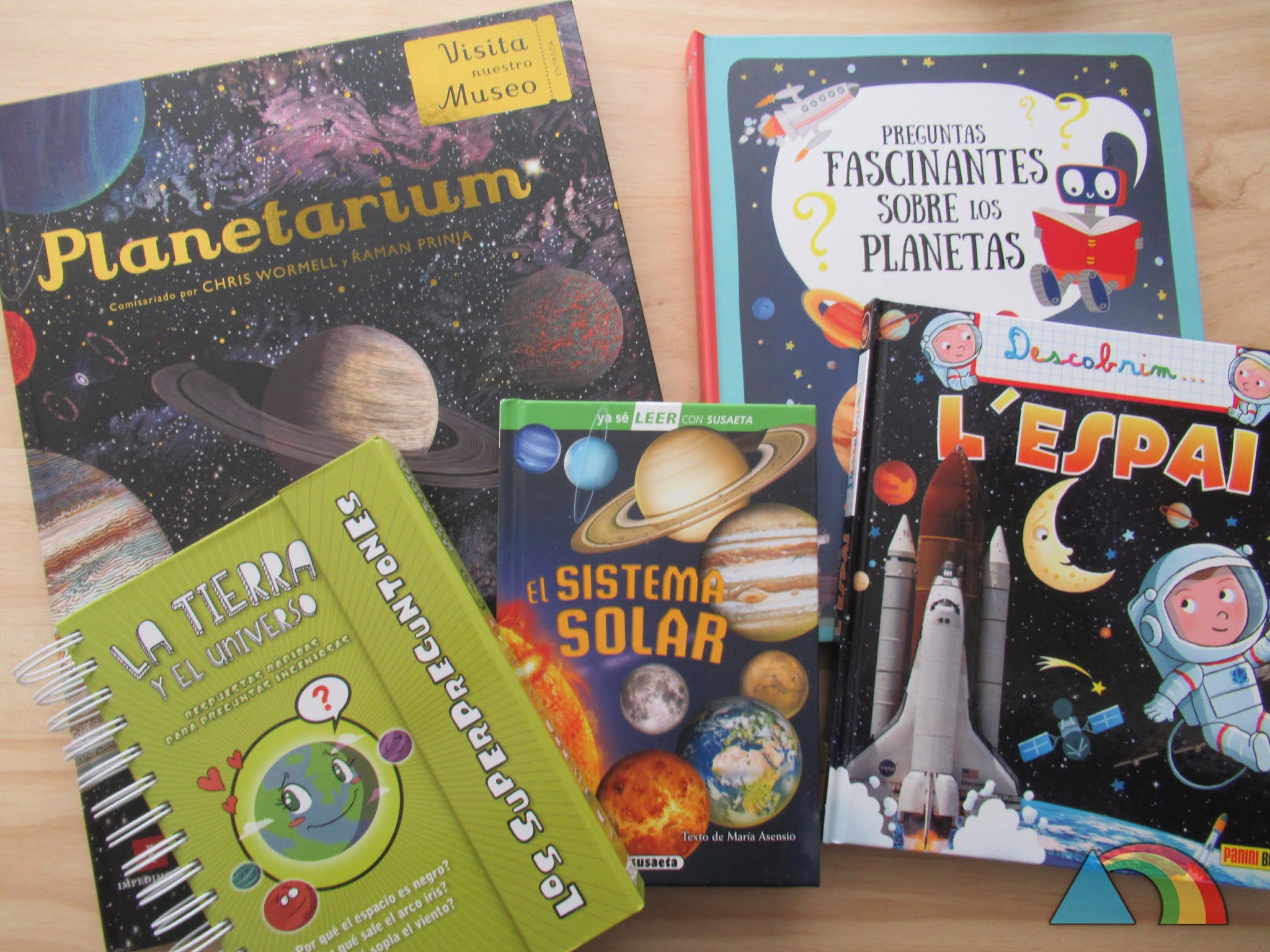 El Triángulo Arcoíris: 8 libros sobre el espacio para niños (y no tan niños)