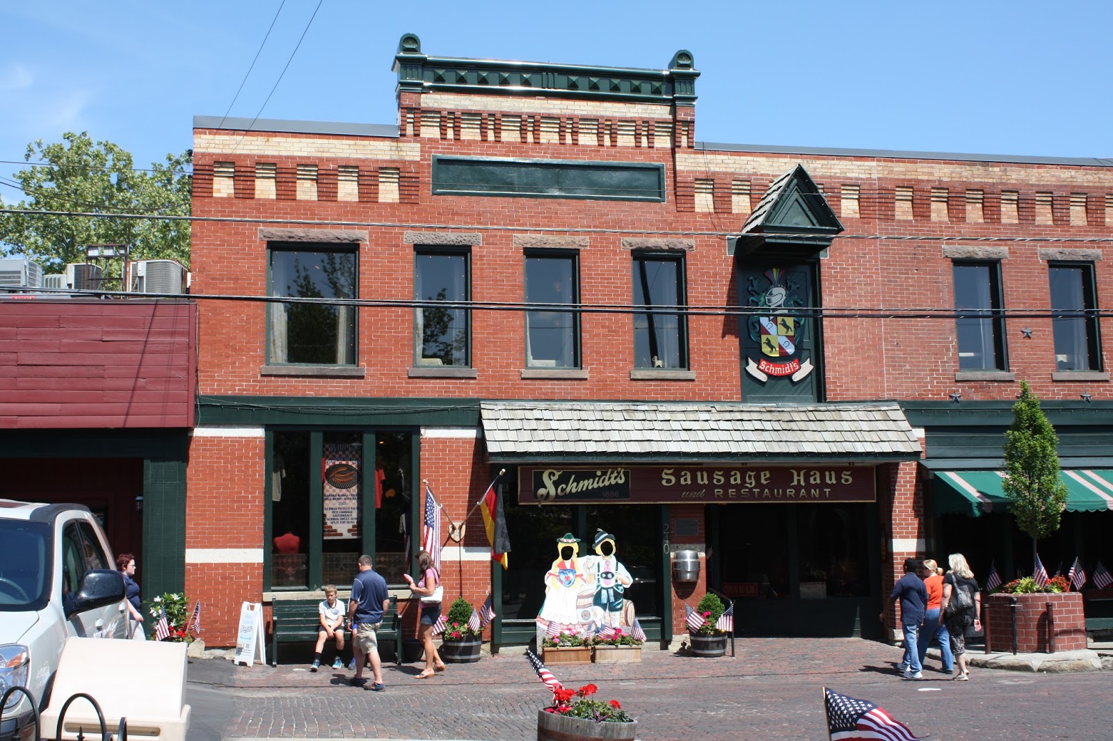 A Little Time and a Keyboard A Stroll Through German Village {Columbus