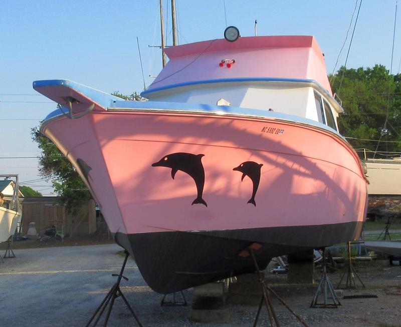Cruising the ICW with Bob423 Swans Point Marina at a dock