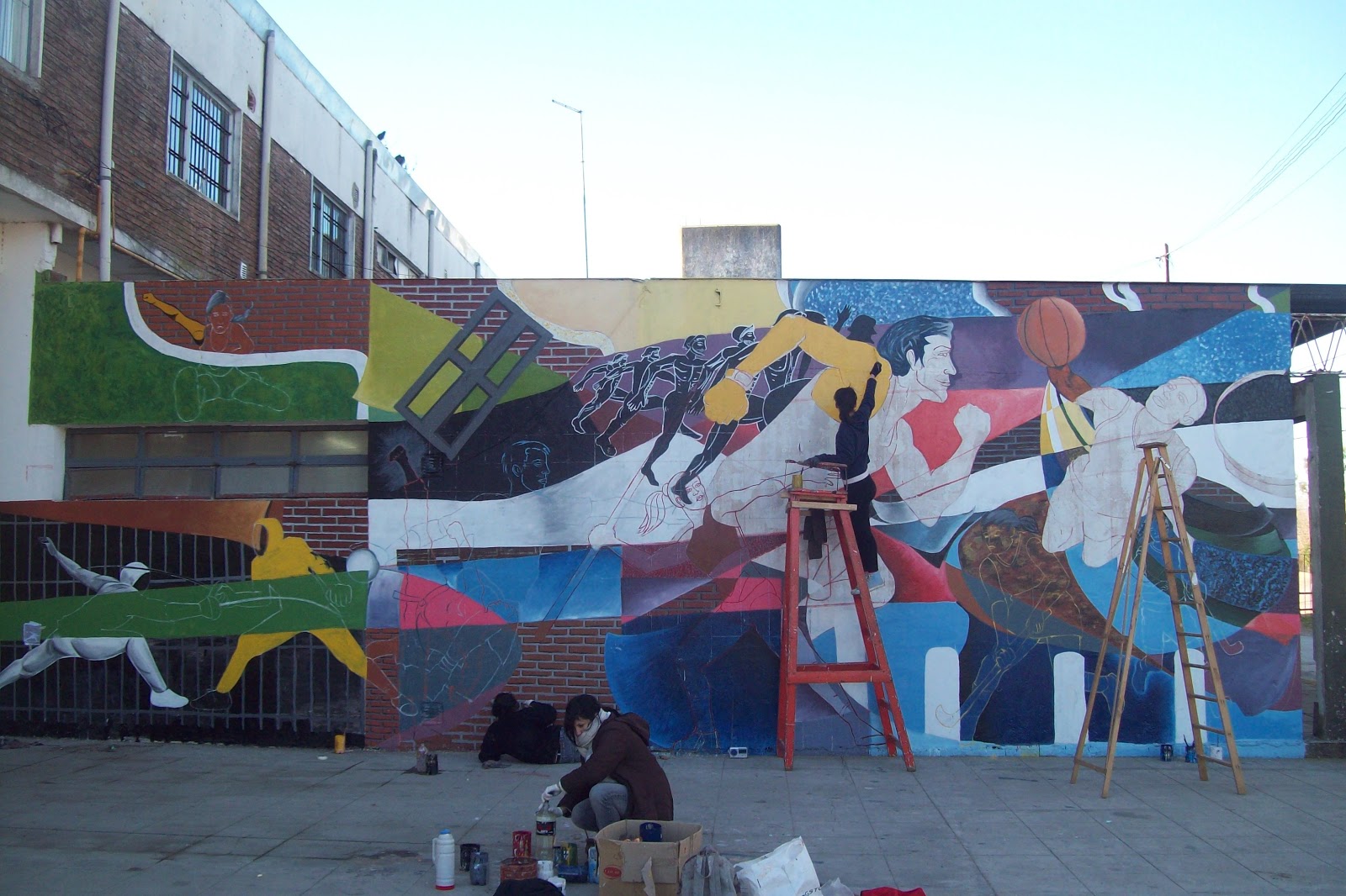 TALLER DE MURALISMO MURAL DEPORTIVO EN EL GIMNASIO MUNICIPAL DE BERISSO