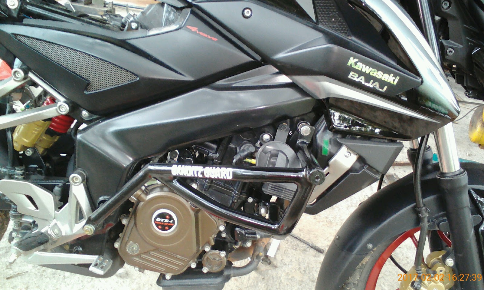 CUSTOM ENGINE GUARD,CRASH BAR,TUBULAR,SIDE GUARD,ENGINE COVER,BREKET