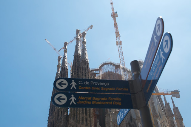 wisata, travelling, gereja, Basilica De La Sagrada Familia, Barcelona, Spanyol, Antoni Gaudi