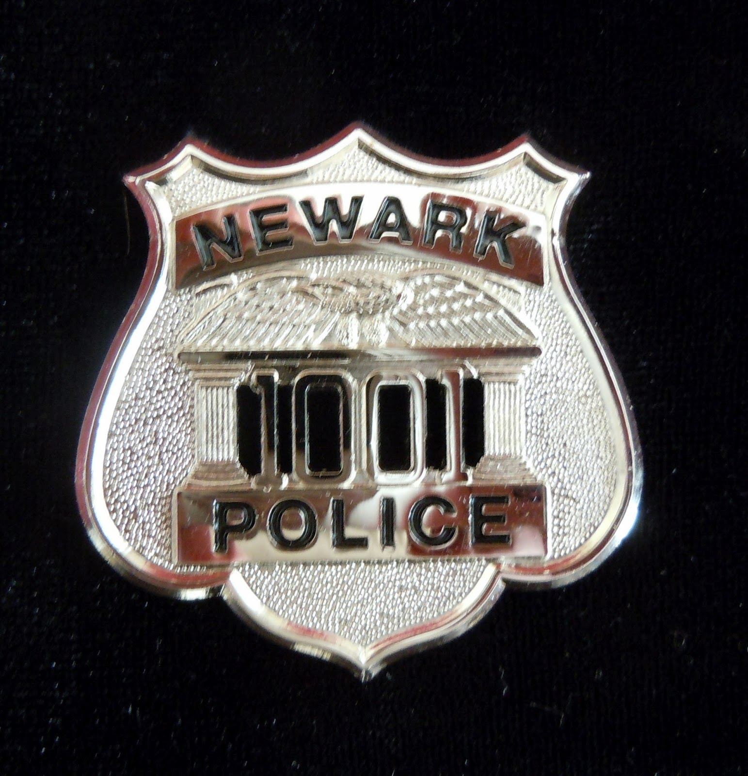BADGE COLLECTOR NEWARK'S FIVE EDITIONS
