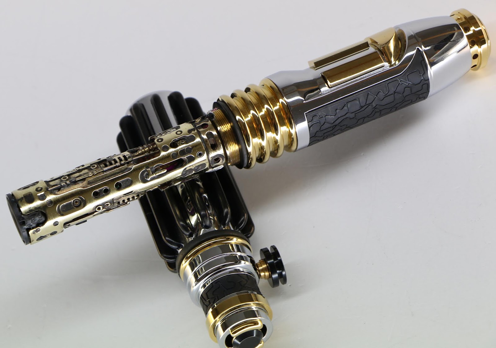 ROLIGHTSABERS MASTER WINDU Lightsaber