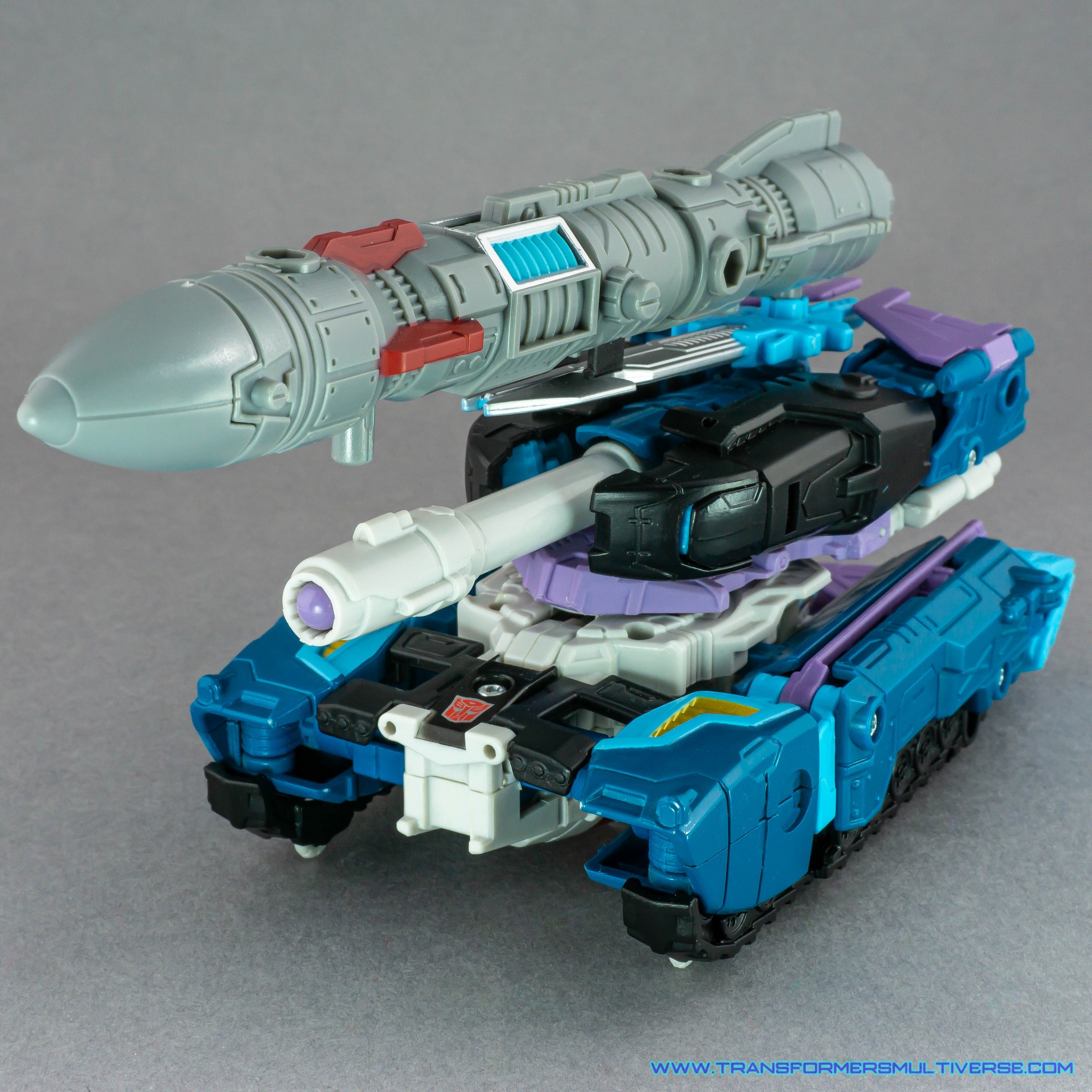 Transformers Generations Doubledealer Tank mode with Earthrise weapons