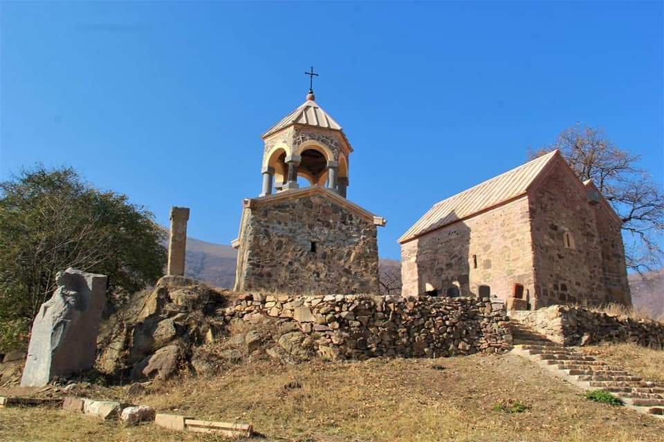 Сурб ованес. Монастырь Ардви Армения. Сурб Ованес в Армении. Село Ардви Армения.