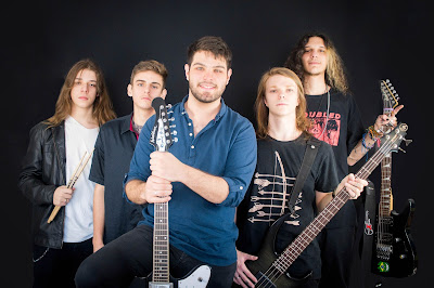 The Anmer é de São Paulo formada em 2018 por cinco músicos, com influências de bandas clássicas