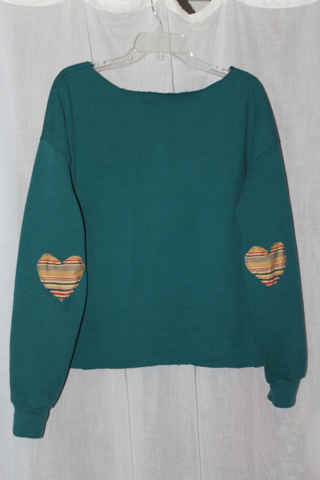 Niki's Notebook: Heart Sweatshirt with Elbow Patches Refashion