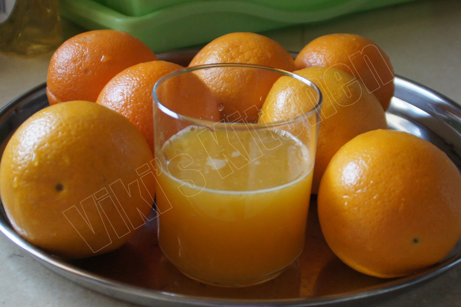 Viki 's Kitchen Apple orange pomegrante juice