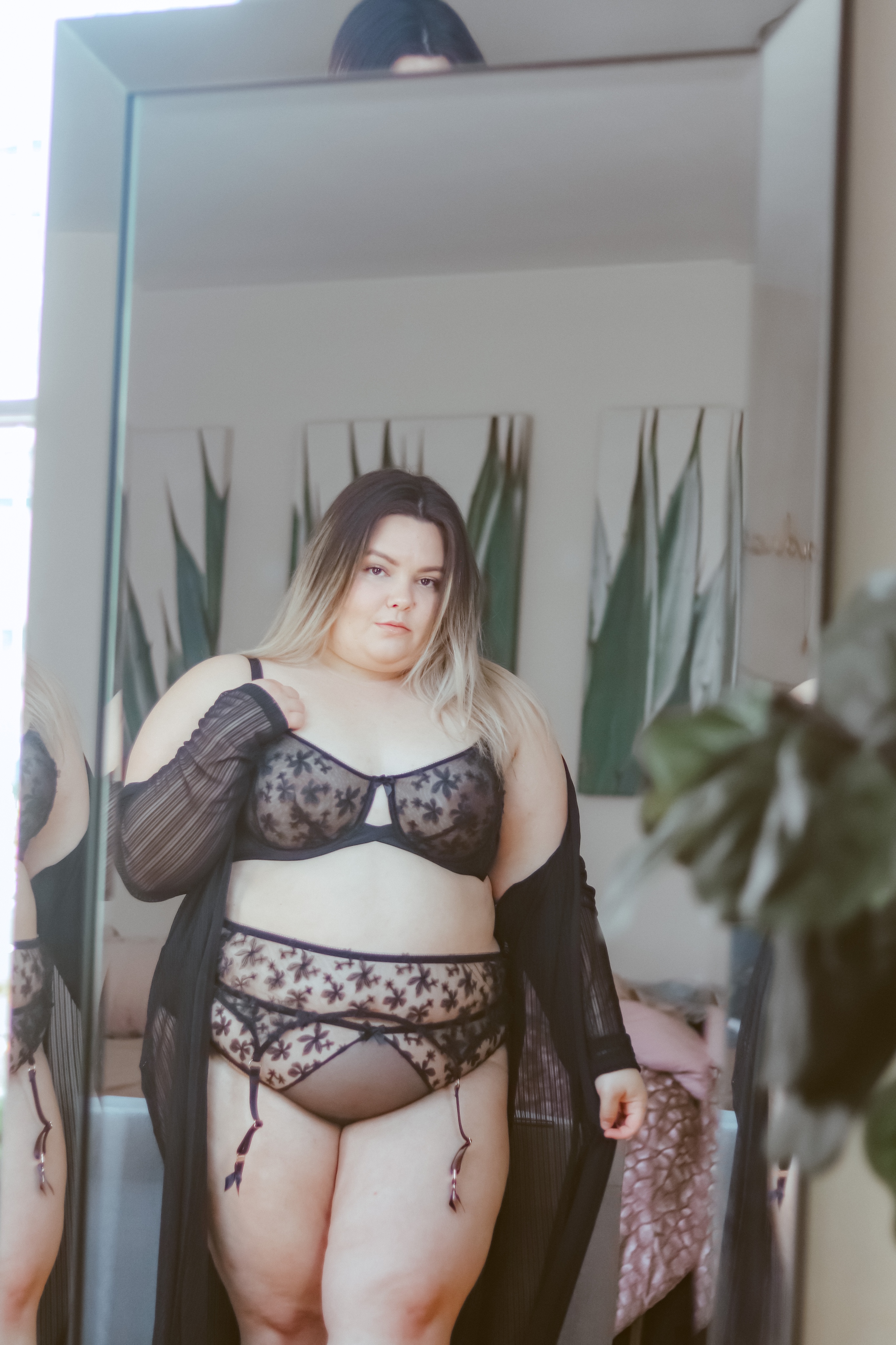 Rihanna's Savage X Fenty Plus Size Review - Ready To Stare