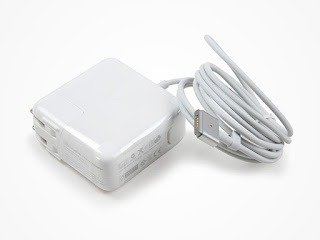  Apple MagSafe Adapter