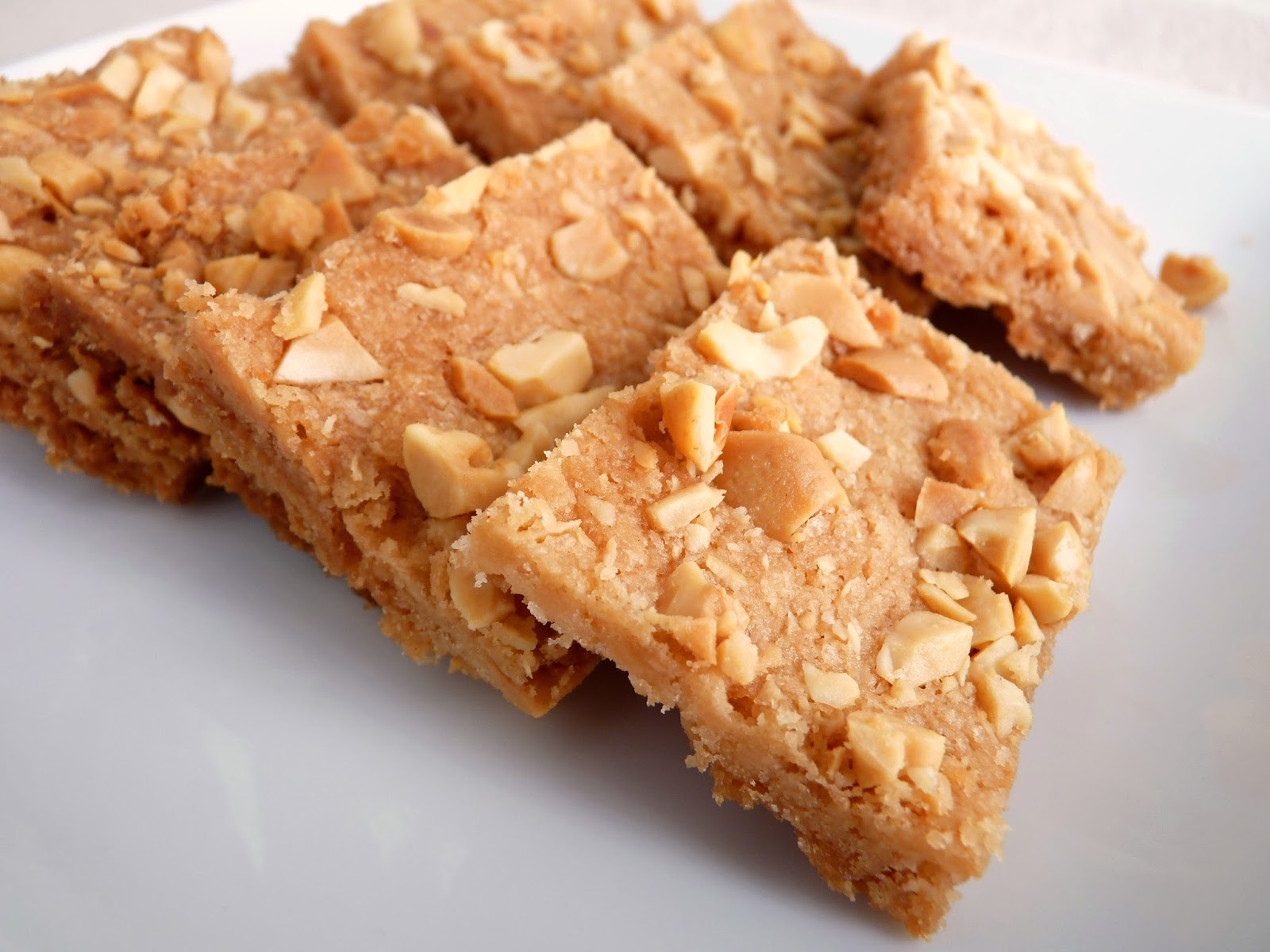 pastry studio Peanut Cookie Brittle