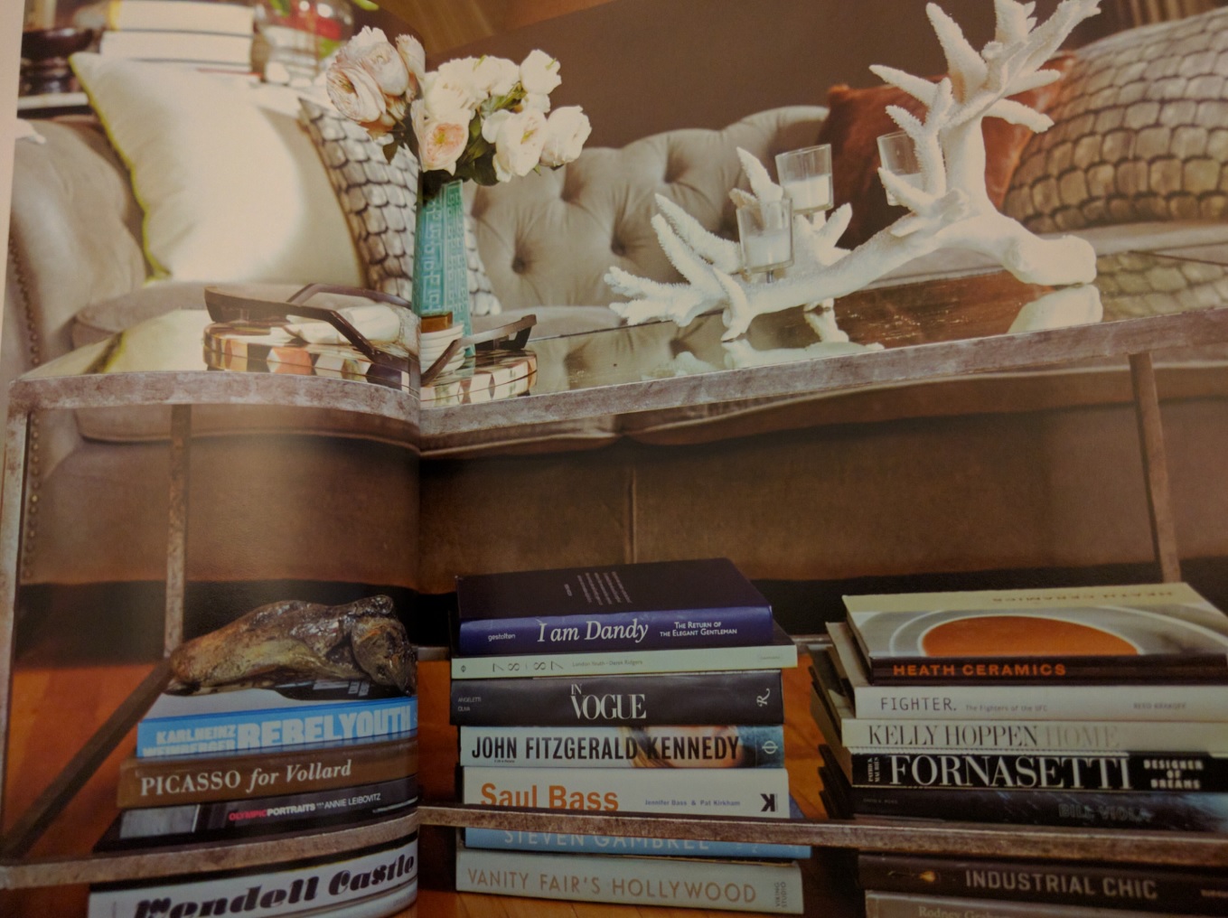 Styled Secrets for Arranging Rooms, from Tabletops to Bookshelves by