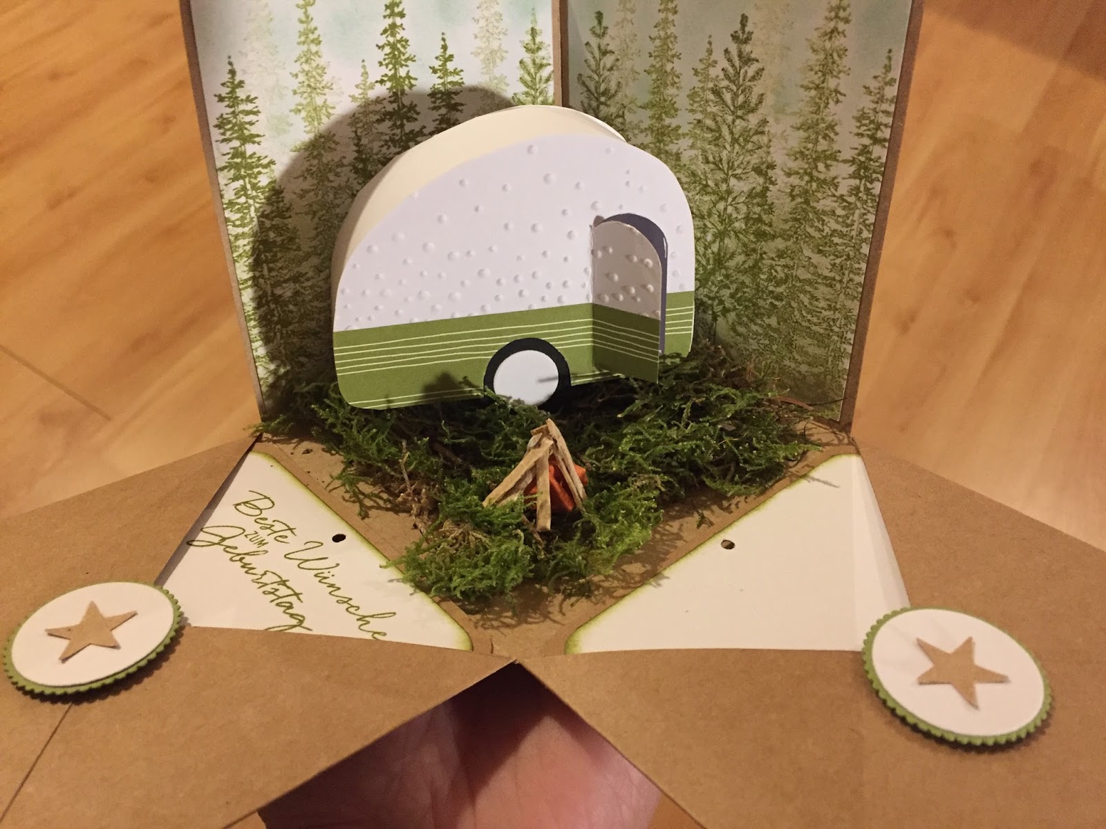 Ran an den Stoff, Schwester!: Camping-Gutschein