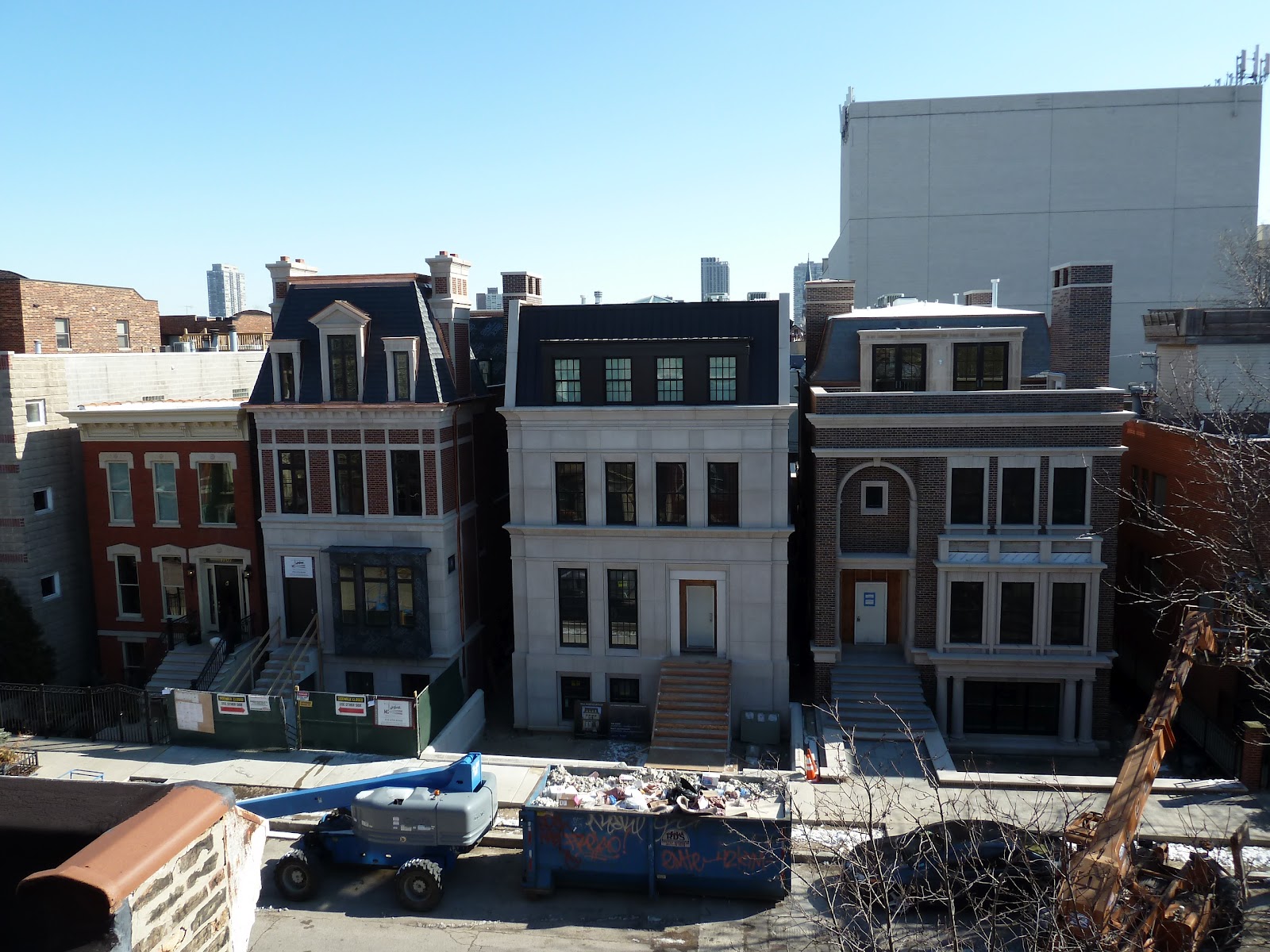 The Chicago Real Estate Local New luxury houses on North Dayton, Lincoln Park offered, sold at