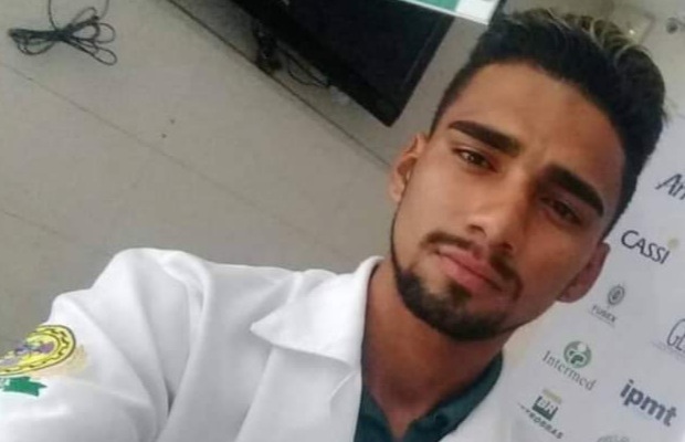 Crime bárbaro; Jovem é assassinado com 4 tiros na cabeça quando saia de casa, em Timon