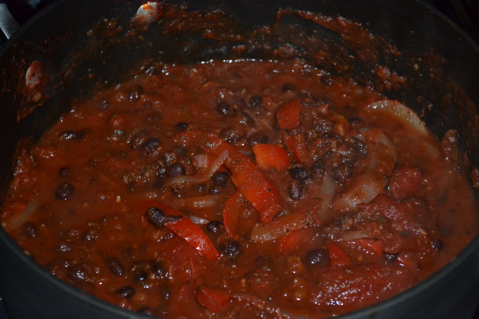 yum-ola-black-bean-spaghetti-sauce